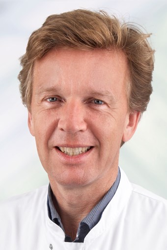 Dr Frederik Barkhof